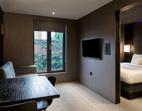 Day room at Four Points Flex By Sheraton Birmingham Jewellery Quarter.