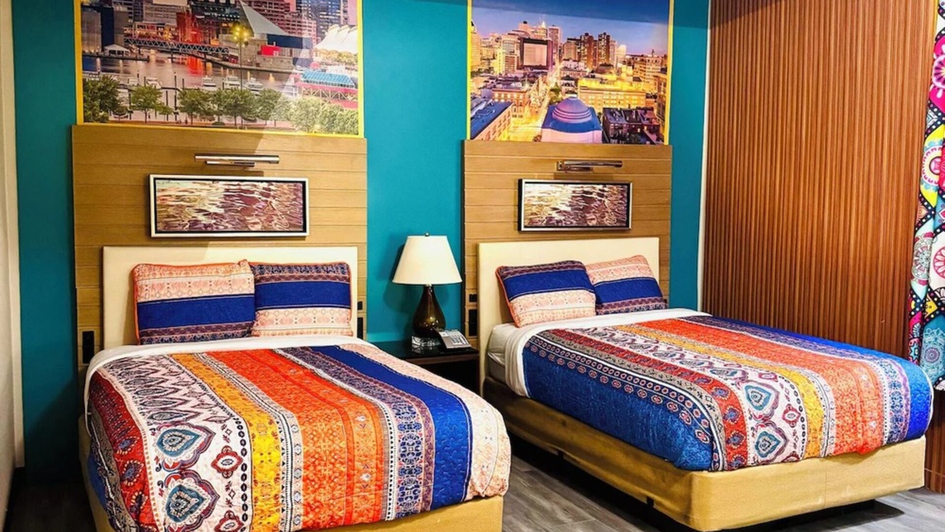 Day room at The Mt. Vernon Inn.