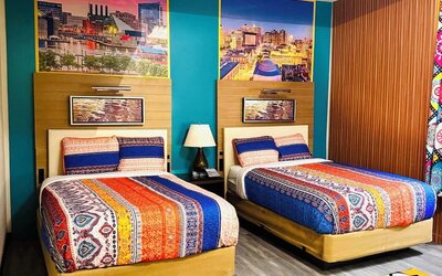 Day room at The Mt. Vernon Inn.