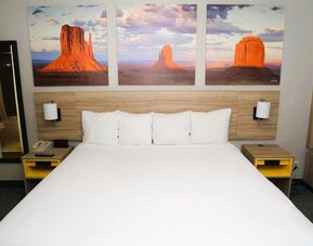 Day room at Days Inn By Wyndham East Albuquerque.