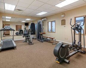 Fully equipped gym at Comfort Inn Glenmont - Albany South.