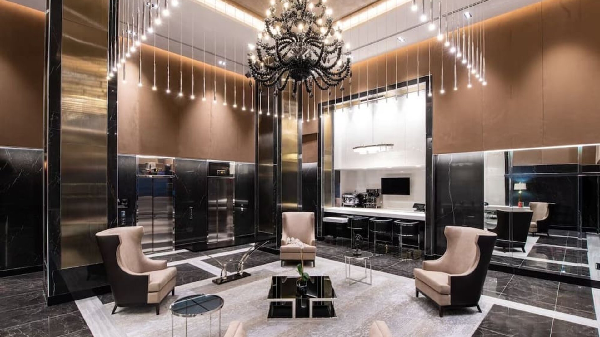 Reception area with comfortable seating at Aliz Hotel Times Square.