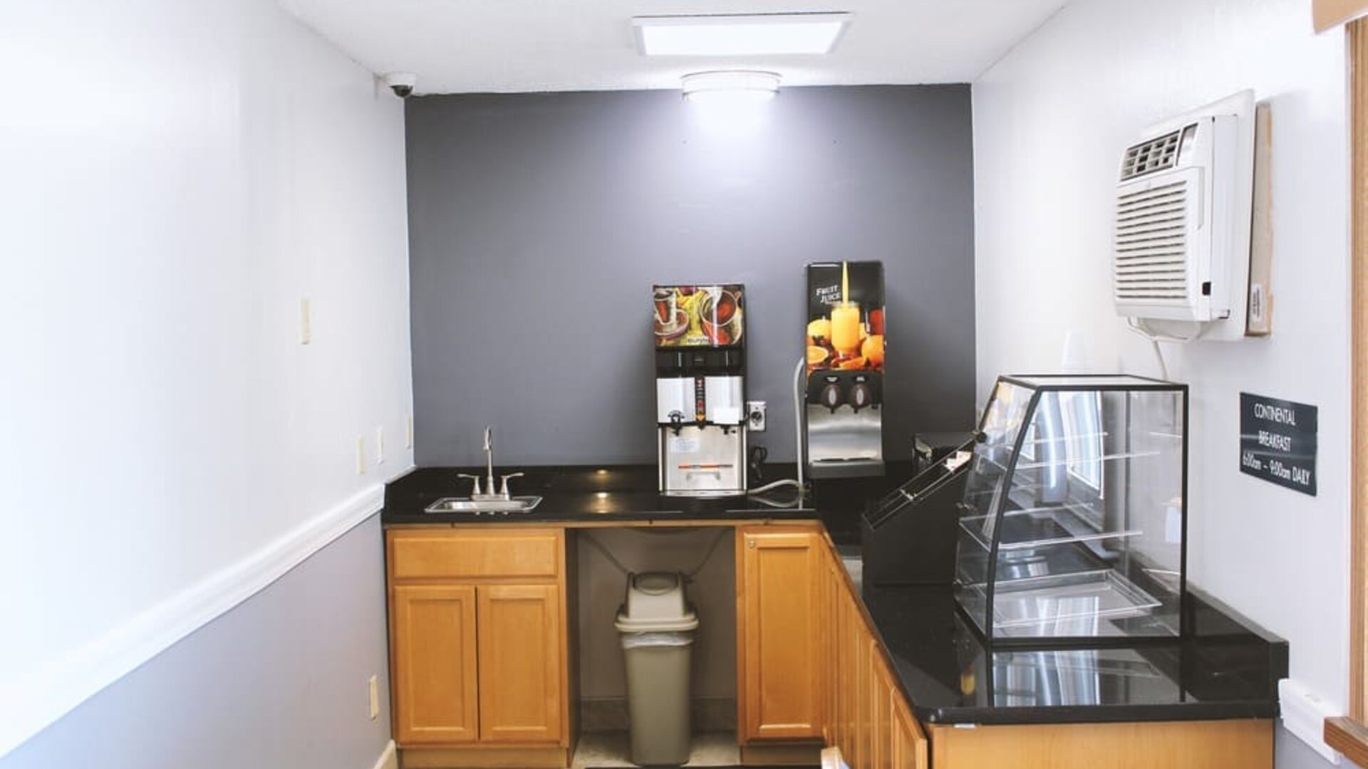 Hotel amenity at Coratel Inn & Suites By Jasper Hastings.