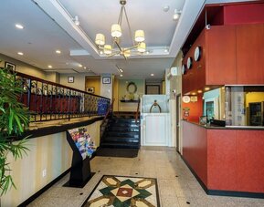 Reception area at Sky Hotel Flushing - Laguardia Airport.