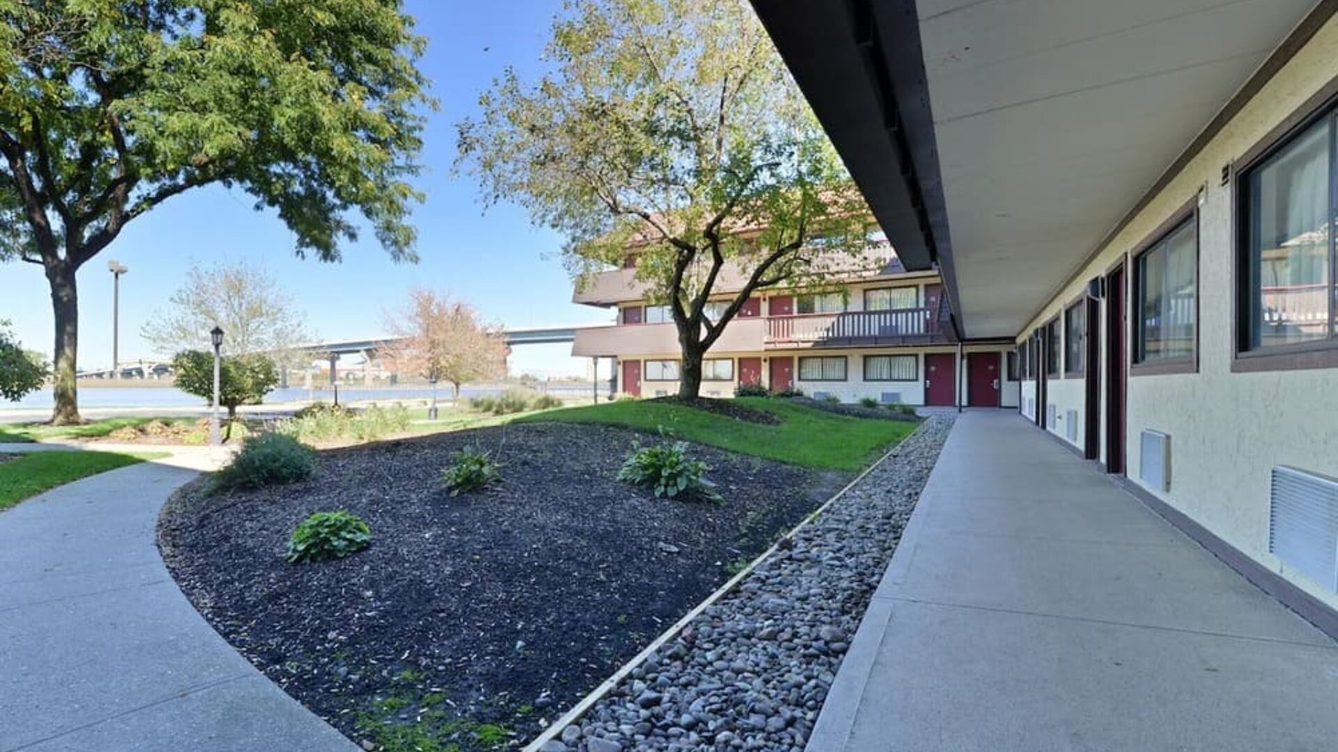 Outdoor grounds at Red Roof Inn PLUS+ Secaucus - Meadowlands - NYC