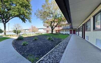 Outdoor grounds at Red Roof Inn PLUS+ Secaucus - Meadowlands - NYC