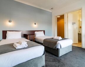 Day room with ensuite at The Southcliff Hotel.