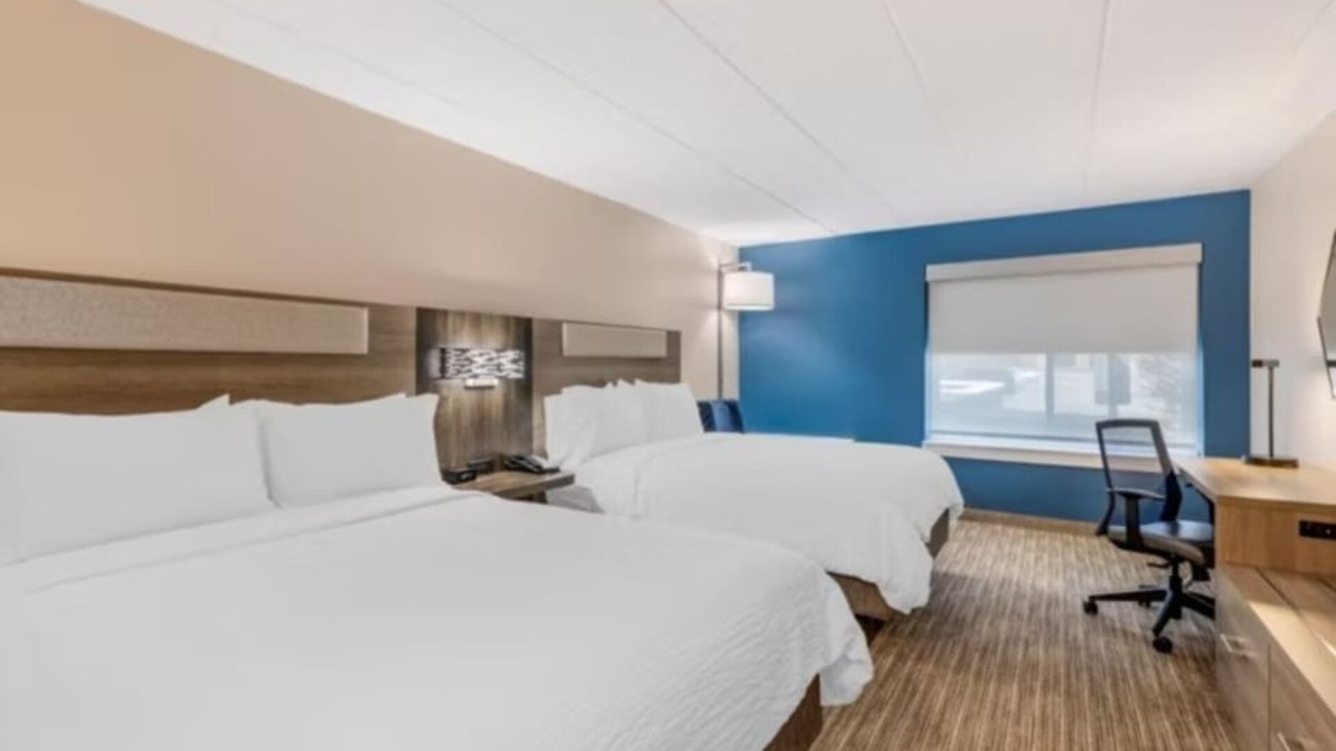 Day use room at Holiday Inn Express Chicago - Downers Grove.