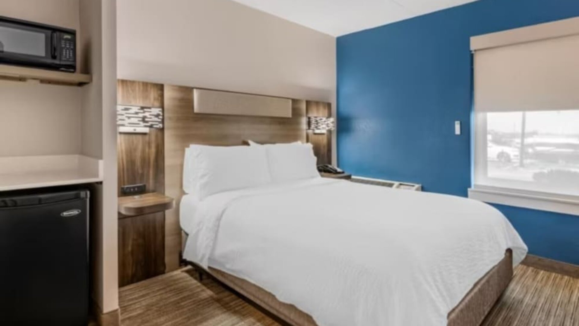 Day use room at Holiday Inn Express Chicago - Downers Grove.