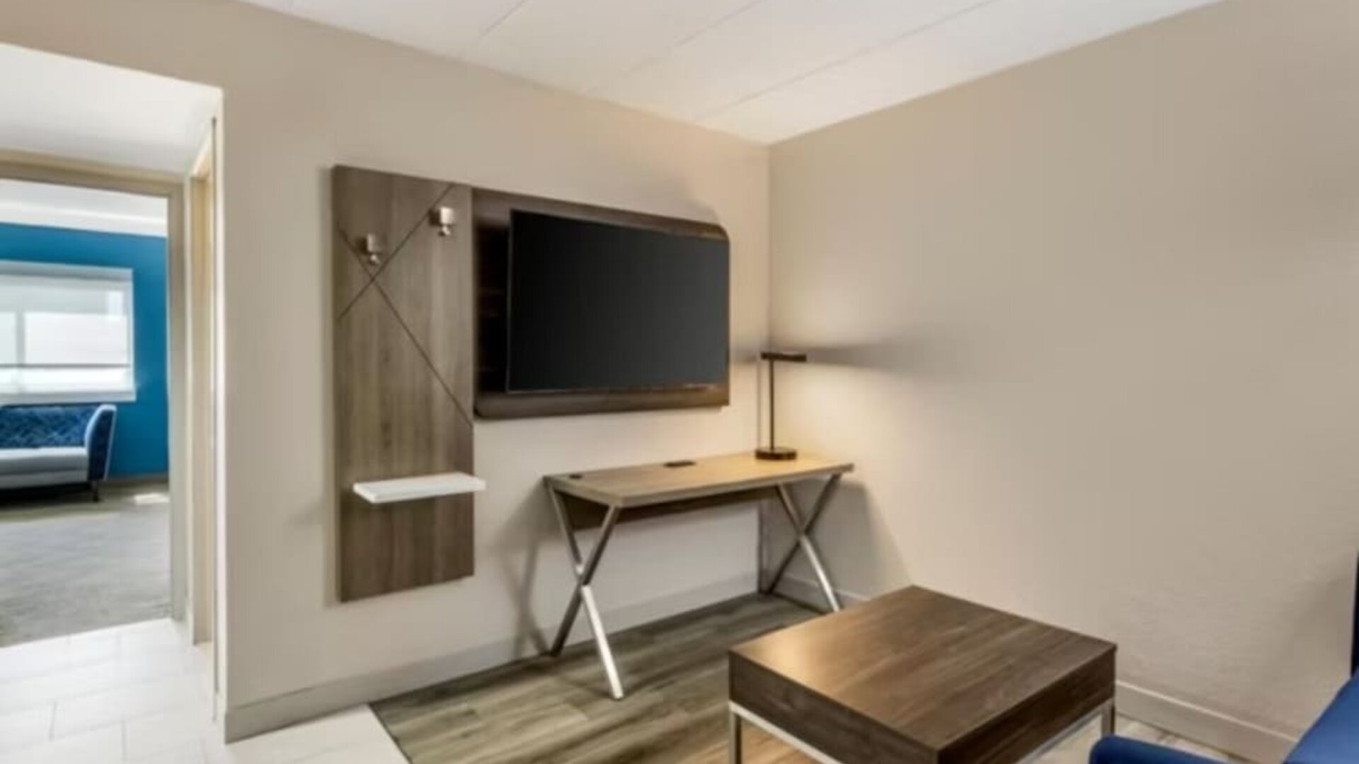 Day use room at Holiday Inn Express Chicago - Downers Grove.