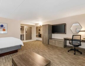 Day use room at Holiday Inn Express Chicago - Downers Grove.