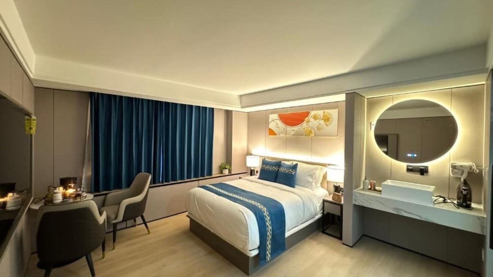 Day room with workspace at Ly New York Hotel.