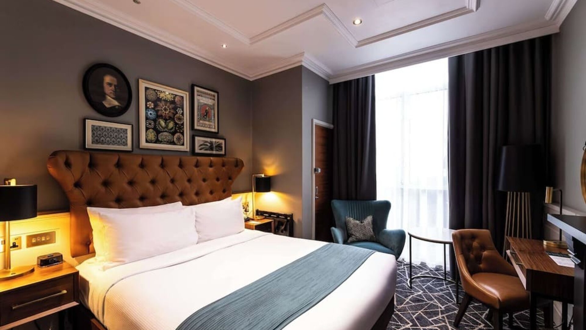 Day use room with large windows at 100 Queen's Gate Hotel London.