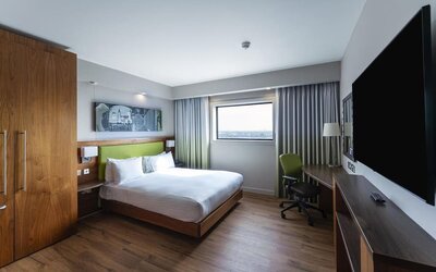 Day use room with natural light and TV at Hampton By Hilton Liverpool/John Lennon Airport.