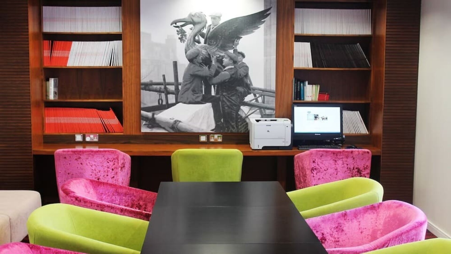 Board room and business center at Hampton By Hilton Liverpool/John Lennon Airport.