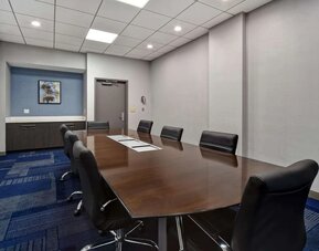 Professional board room at Hampton Inn NY-JFK.