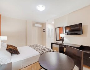 Hotel Arizona Suites