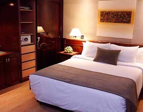 Hotel Reina Isabel