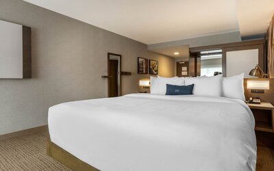 Cambria Hotel West Orange