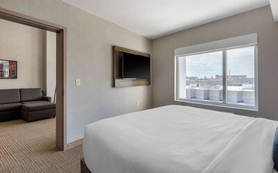 Cambria Hotel West Orange