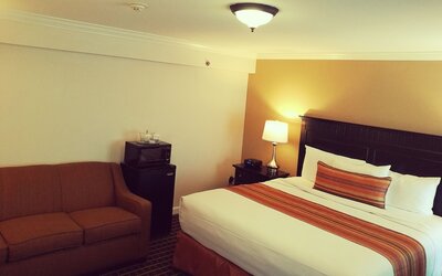 The Wilshire Grand Hotel