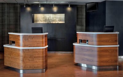 Courtyard by Marriott Newark Liberty International Airport