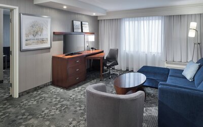 Courtyard by Marriott West Orange