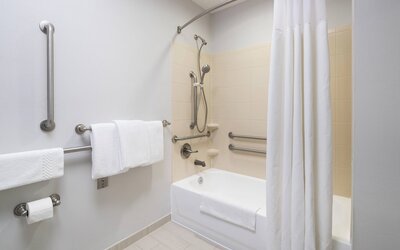 Courtyard by Marriott West Orange