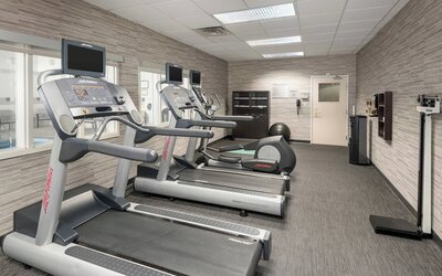 Courtyard by Marriott West Orange