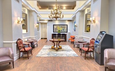 The Roslyn, Tapestry Collection by Hilton