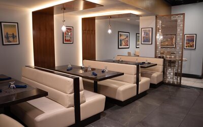 The Roslyn, Tapestry Collection by Hilton