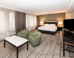 DoubleTree by Hilton Newark Penn Station