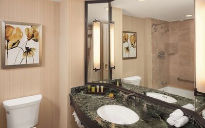 Hilton Short Hills