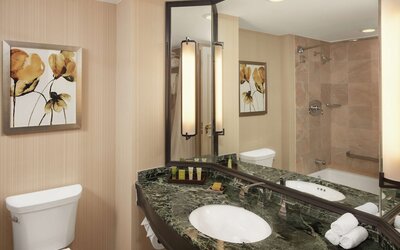 Hilton Short Hills