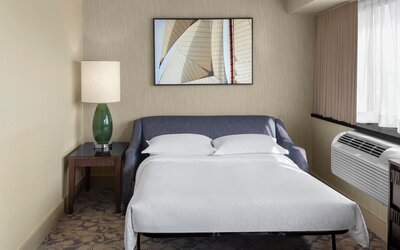 Sheraton Lincoln Harbor Hotel