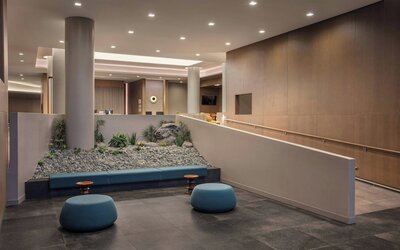 Sheraton LaGuardia East Hotel