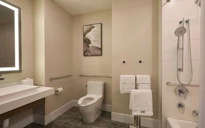 The Westin Flushing Laguardia Airport
