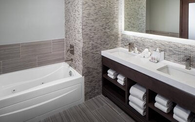 Hotel Indigo Flushing - LaGuardia by IHG