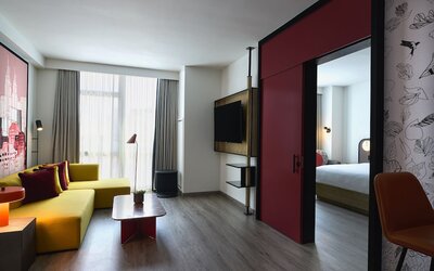 Renaissance New York Flushing Hotel at Tangram