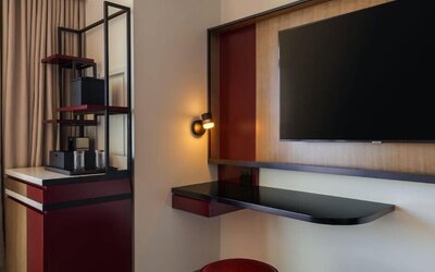Renaissance New York Flushing Hotel at Tangram