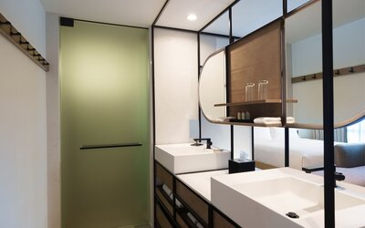 Renaissance New York Flushing Hotel at Tangram