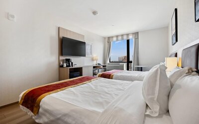 Ramada by Wyndham Flushing Queens