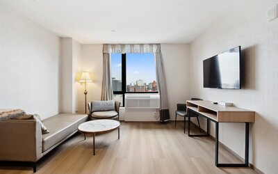Ramada by Wyndham Flushing Queens
