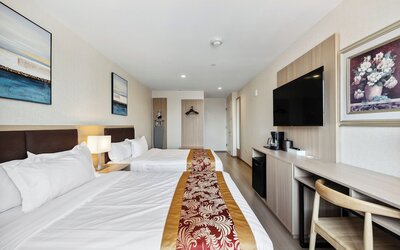 Ramada by Wyndham Flushing Queens