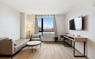 Ramada by Wyndham Flushing Queens