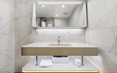 Ramada by Wyndham Flushing Queens