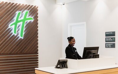 Holiday Inn Newark International Airport by IHG