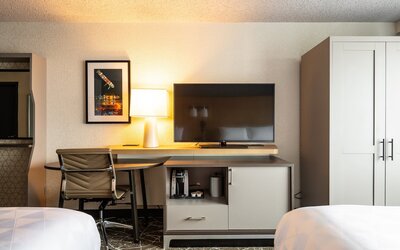 Holiday Inn Newark International Airport by IHG
