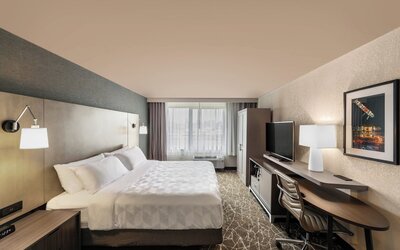 Holiday Inn Newark International Airport by IHG