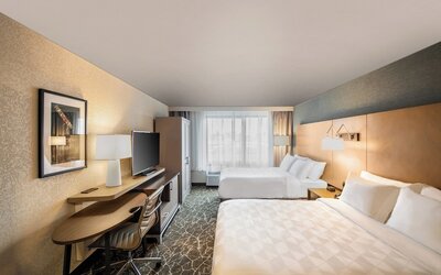 Holiday Inn Newark International Airport by IHG
